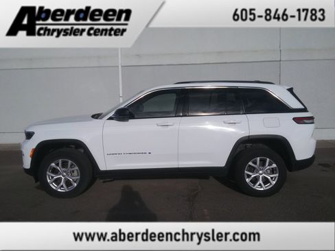 Used 2022 Jeep Grand Cherokee Limited w/ Luxury Tech Group II image 1