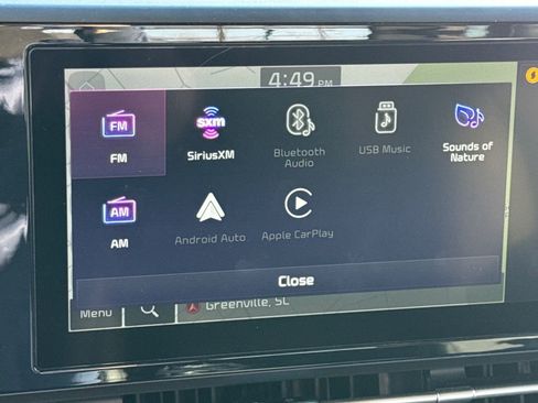 Used 2023 Kia Carnival EX image 22