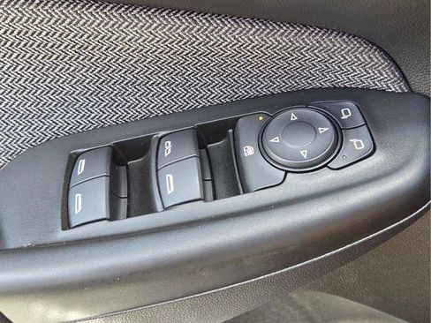 Certified 2021 Chevrolet TrailBlazer LT w/ Convenience Package FWD image 22