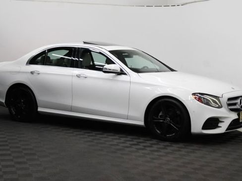 Used 2018 Mercedes-Benz E 300 4MATIC w/ Premium 1 Package image 1
