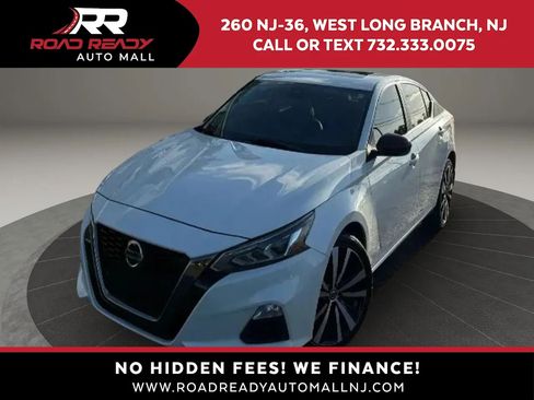 Used 2020 Nissan Altima 2.5 SR w/ Premium Package image 1