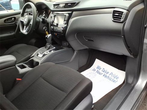 Used 2021 Nissan Rogue Sport S image 9