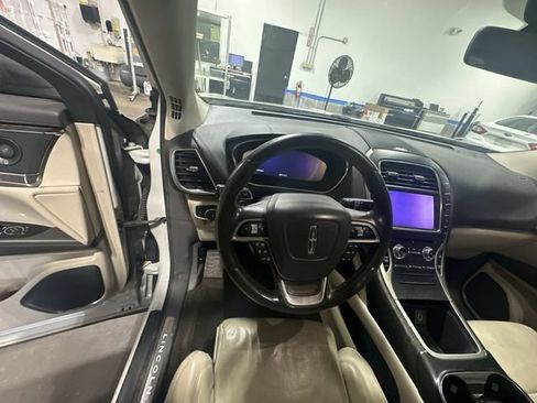 Used 2020 Lincoln Nautilus Reserve w/ Equipment Group 201A AWD/4WD image 15