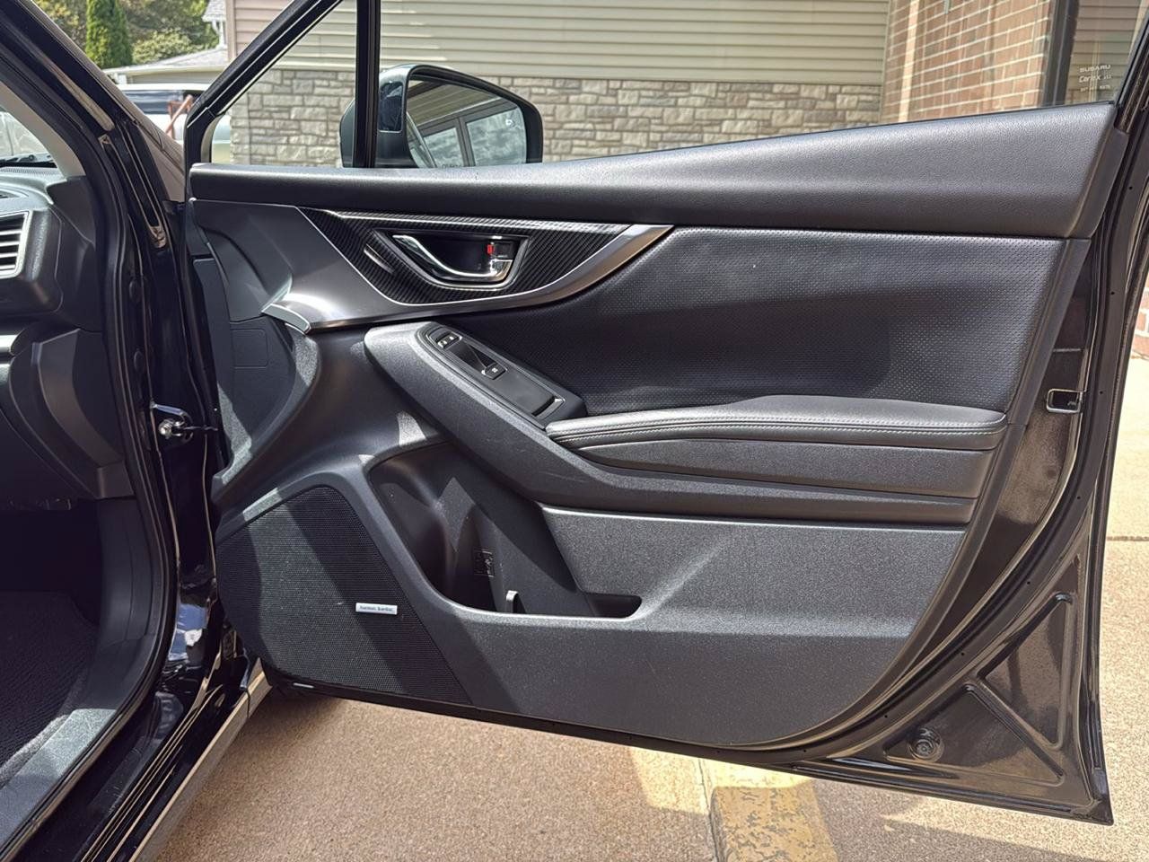 Used 2017 Subaru Impreza 2.0i Limited AWD/4WD image 25