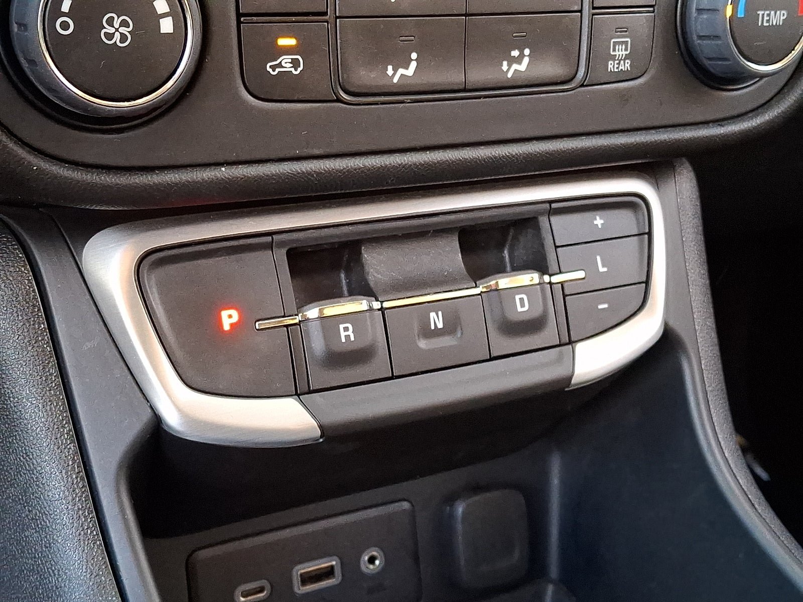 Certified 2023 GMC Terrain SLE FWD image 16