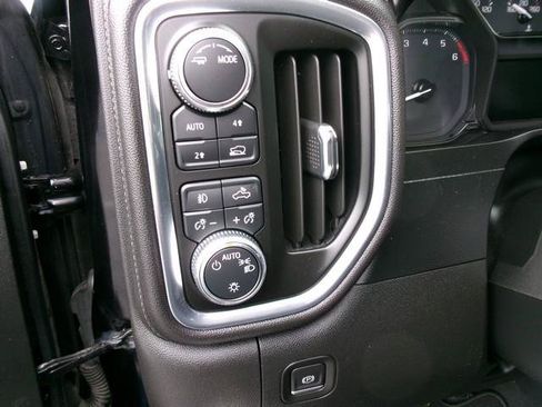 Used 2021 GMC Sierra 1500 Elevation w/ Preferred Package AWD/4WD image 8