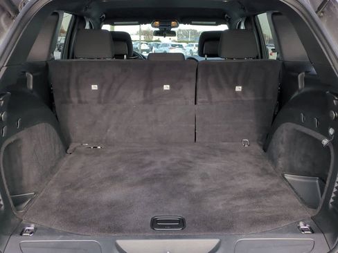 Used 2020 Jeep Grand Cherokee Laredo w/ Security & Convenience Group image 32