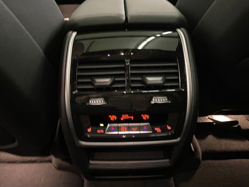 New 2026 BMW X6 xDrive40i w/ Climate Comfort Package image 29