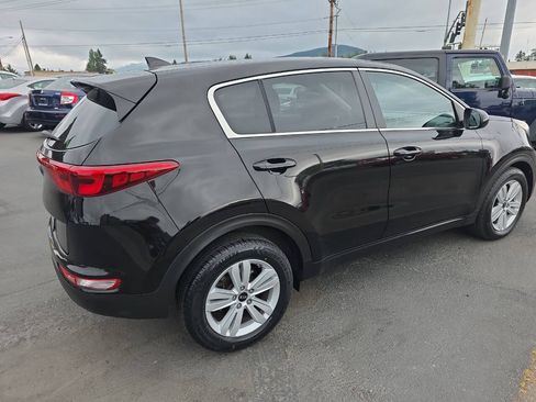 Used 2017 Kia Sportage LX FWD image 3