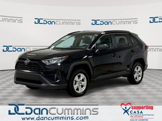 Used 2021 Toyota RAV4 LE AWD/4WD video 1