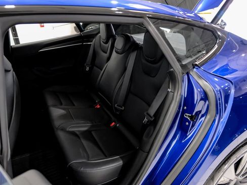 Used 2021 Tesla Model S Plaid image 32