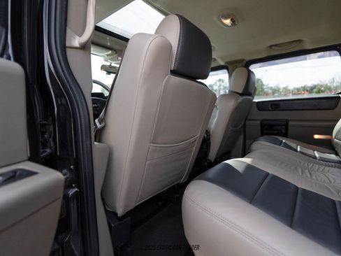 Used 2004 HUMMER H2 w/ Preferred Equipment Group image 47