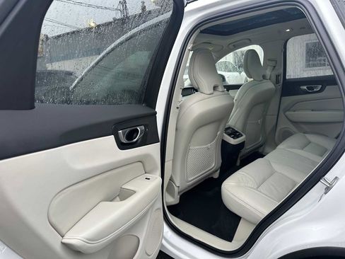 Used 2025 Volvo XC60 B5 Ultra w/ Protection Package Premier image 16