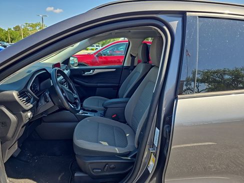 Certified 2021 Ford Escape SE w/ SE Sport Appearance Package FWD image 3