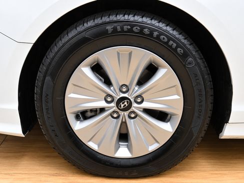 Used 2018 Hyundai Sonata SE FWD image 8