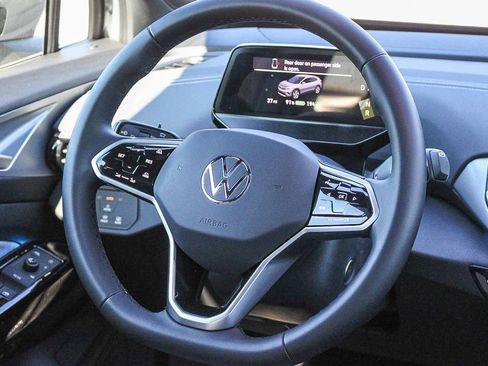 New 2025 Volkswagen ID.4 Pro AWD/4WD image 15