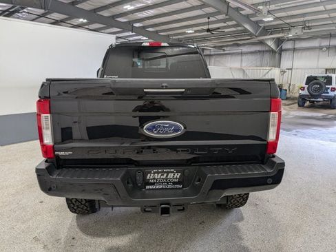 Used 2019 Ford F250 Lariat w/ Lariat Ultimate Package AWD/4WD image 4