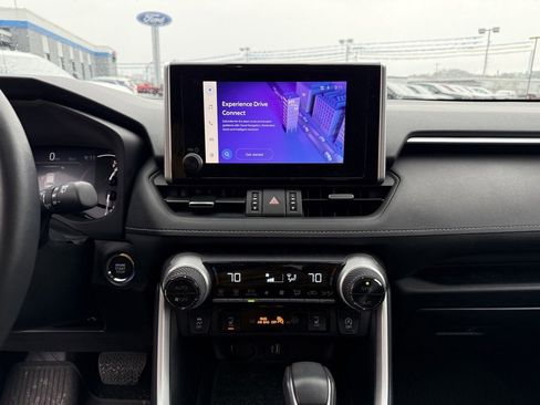 Used 2024 Toyota RAV4 XLE Premium image 15