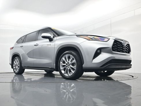 Used 2021 Toyota Highlander Limited image 55