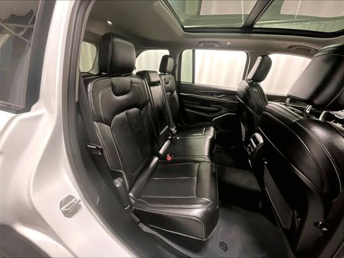 Used 2022 Jeep Grand Cherokee Limited 4xe w/ MOPAR Finishing Package image 16