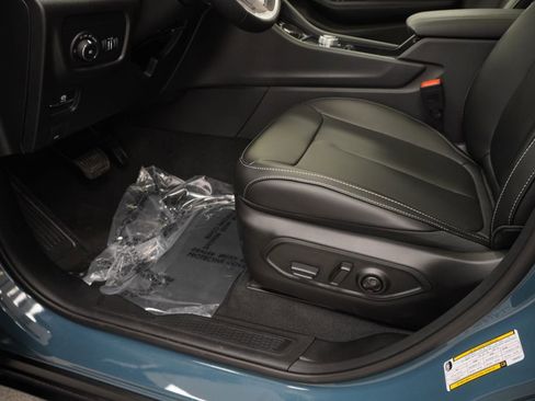 New 2026 Jeep Grand Cherokee L Limited image 29