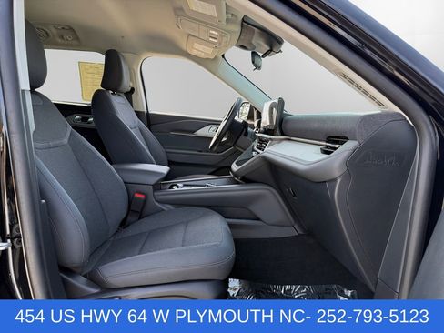 Certified 2025 Ford Explorer Active RWD image 15