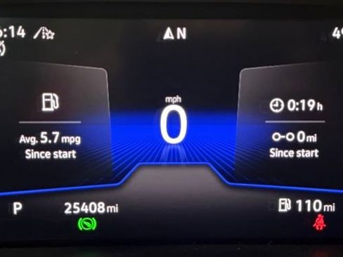 Used 2022 Volkswagen Tiguan SE w/ Panoramic Sunroof Package image 17