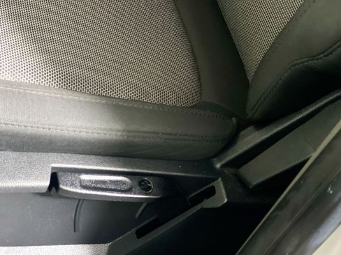 Used 2022 Ford Transit Connect XL image 15