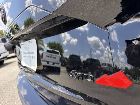 Used 2025 Nissan Rogue SV AWD/4WD image 6