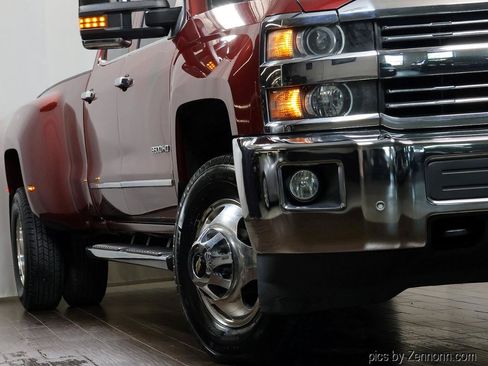 Used 2015 Chevrolet Silverado 3500 LTZ w/ Duramax Plus Package AWD/4WD image 4