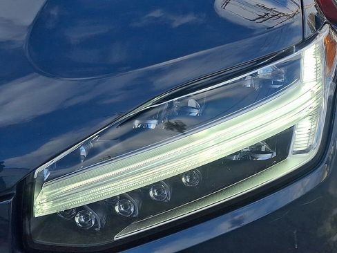 Used 2020 Volvo XC90 T6 Momentum image 10