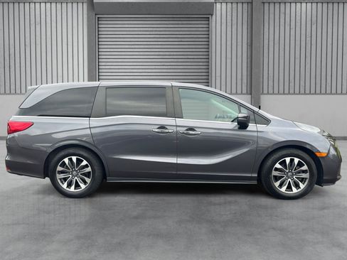 Used 2023 Honda Odyssey EX-L image 32
