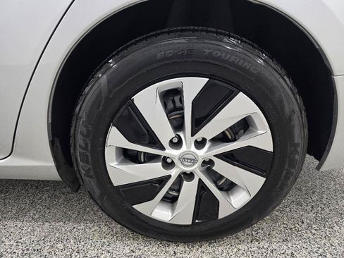 Used 2024 Nissan Altima 2.5 S FWD image 32
