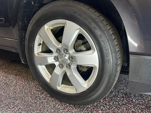 Used 2016 Chevrolet Traverse LT w/ Style and Technology Package FWD image 38