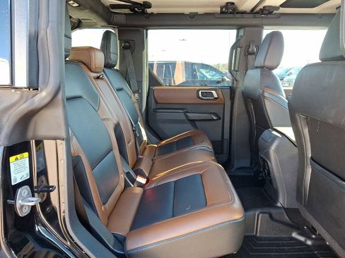 Used 2024 Ford Bronco Outer Banks image 31