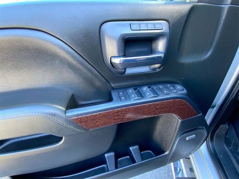 Certified 2019 GMC Sierra 2500 SLT w/ Duramax Plus Package image 21