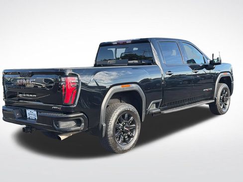 Used 2024 GMC Sierra 2500 AT4 w/ AT4 Premium Plus Package AWD/4WD image 6