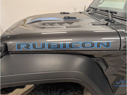 Used 2021 Jeep Wrangler Unlimited Rubicon 4xe w/ Cold Weather Group AWD/4WD image 6