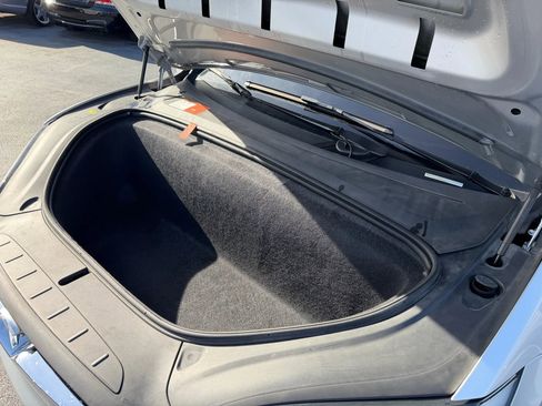 Used 2018 Tesla Model X 75D image 53