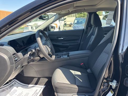 New 2026 Nissan Sentra SV w/ SV Convenience Package FWD image 9