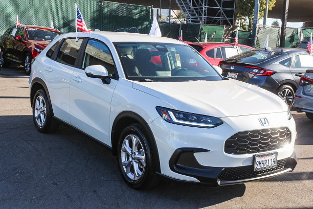 Used 2024 Honda HR-V LX image 3
