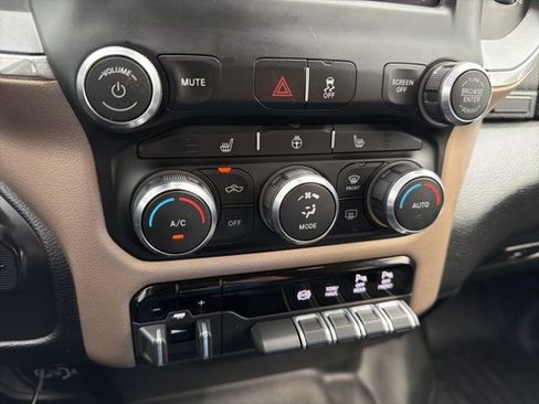 Used 2021 RAM 2500 Laramie AWD/4WD image 17