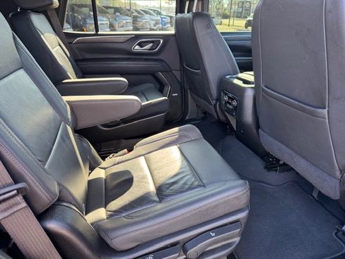 Used 2024 Chevrolet Tahoe LT RWD image 14