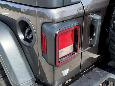 Used 2025 Jeep Wrangler Unlimited Sport AWD/4WD image 23