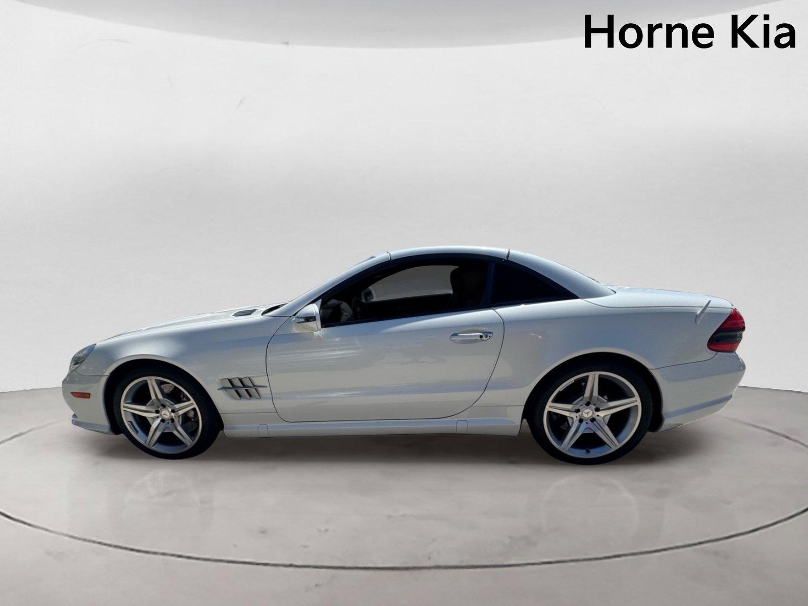 Used 2011 Mercedes-Benz SL 550 image 6