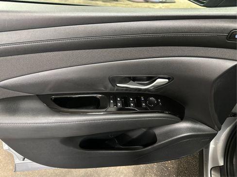 Used 2025 Hyundai Tucson Limited image 21