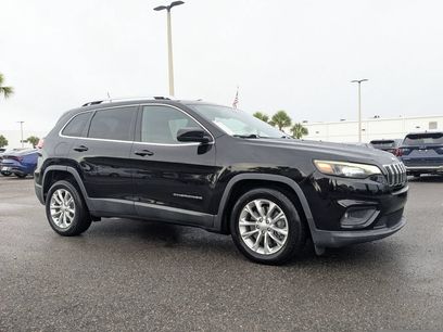 Used 2019 Jeep Cherokee Latitude w/ Popular Appearance Group