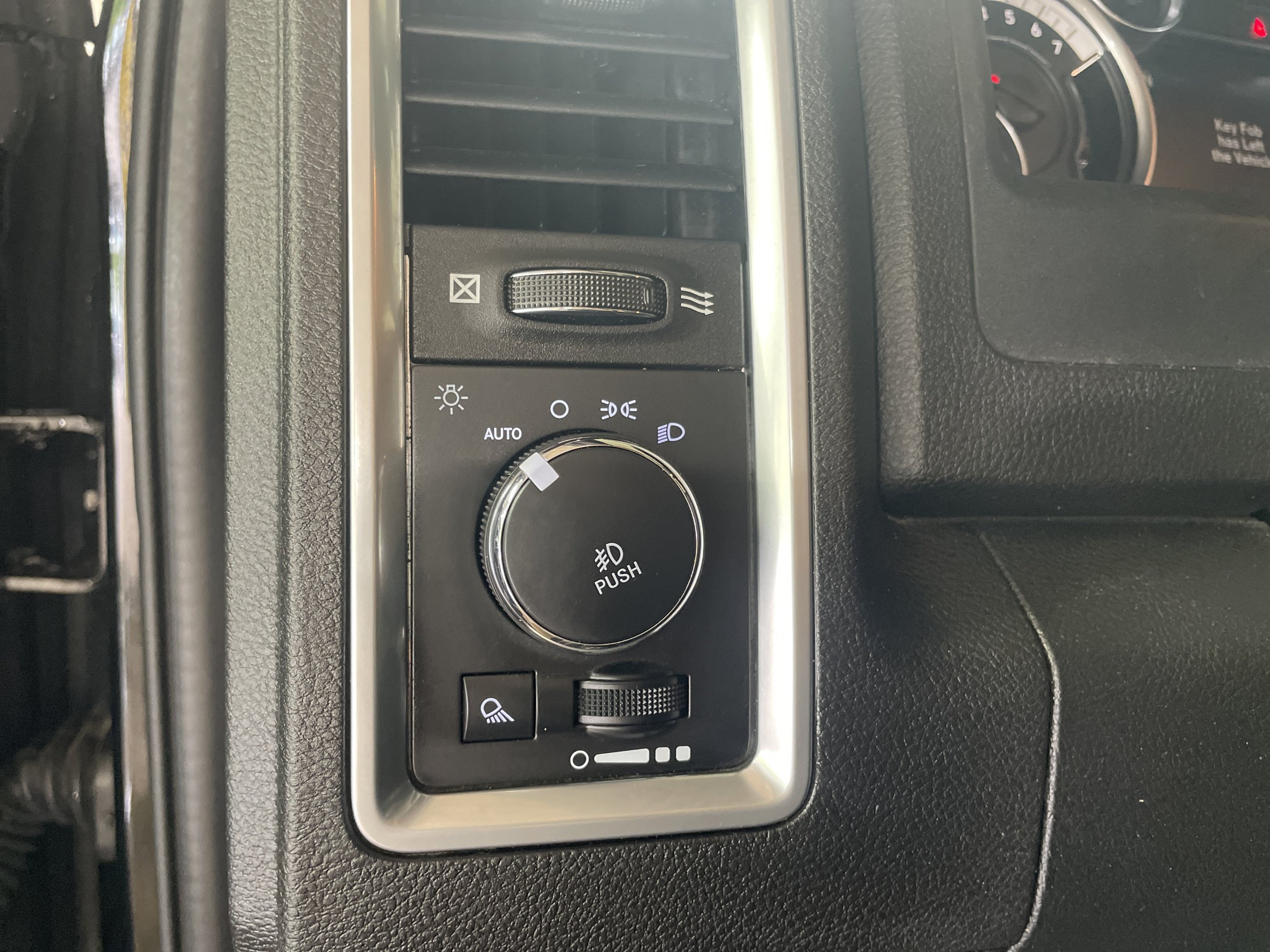 Used 2021 RAM 1500 Warlock w/ Electronics Group AWD/4WD image 18