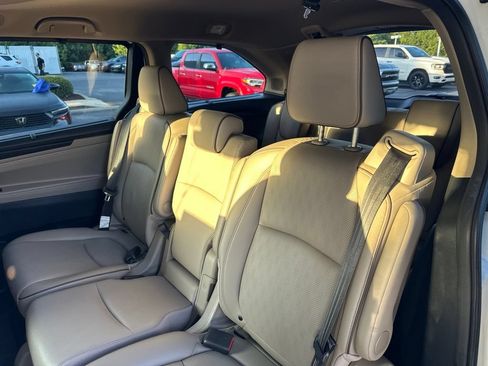 Certified 2023 Honda Odyssey Elite image 11