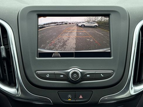 Used 2024 Chevrolet Equinox LT image 10
